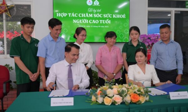 vdl tam tan ky ket hop tac 2 - Viện Lão Tâm An